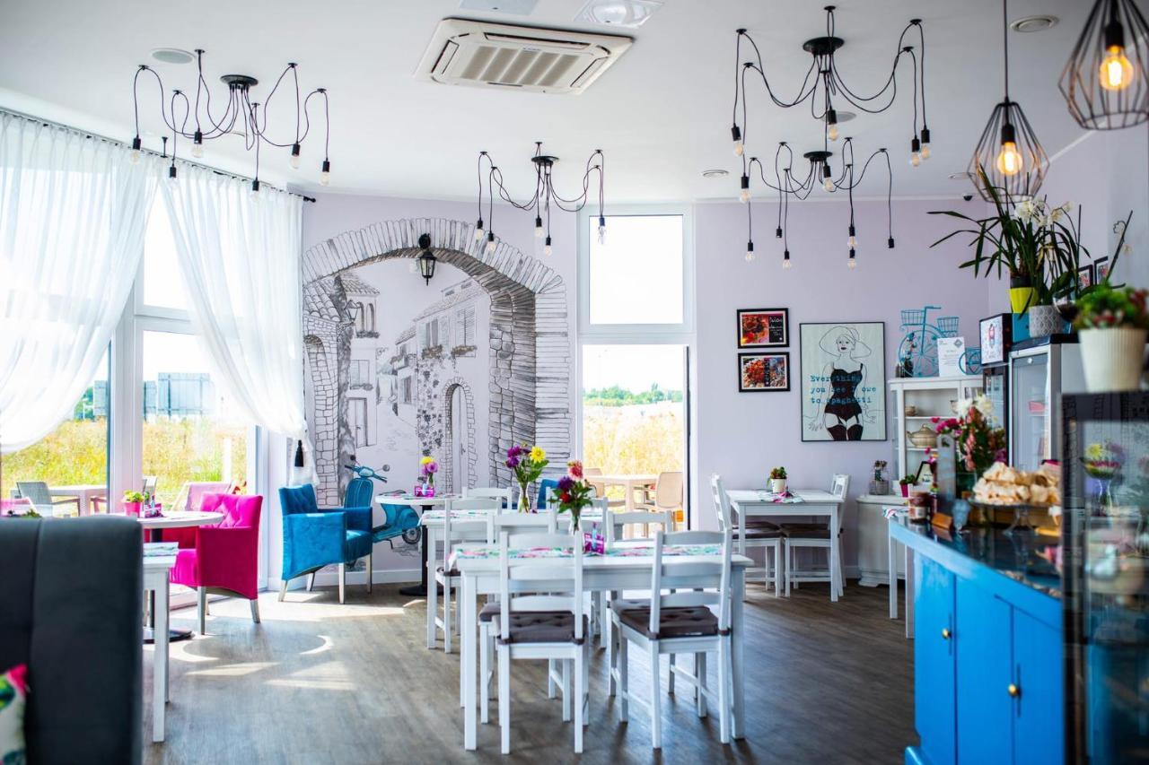 Wyjatkowe Smaki Bed & Breakfast Pruszcz Gdanski ภายนอก รูปภาพ