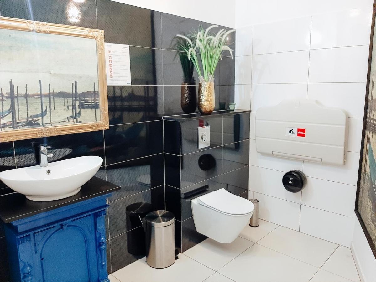 Wyjatkowe Smaki Bed & Breakfast Pruszcz Gdanski ภายนอก รูปภาพ
